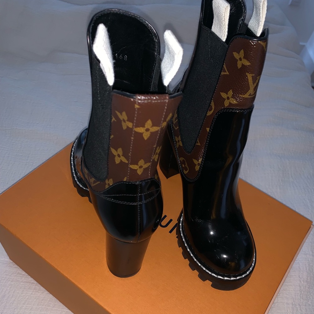 Louis Vuitton Star Trail Chelsea Ankle Boot